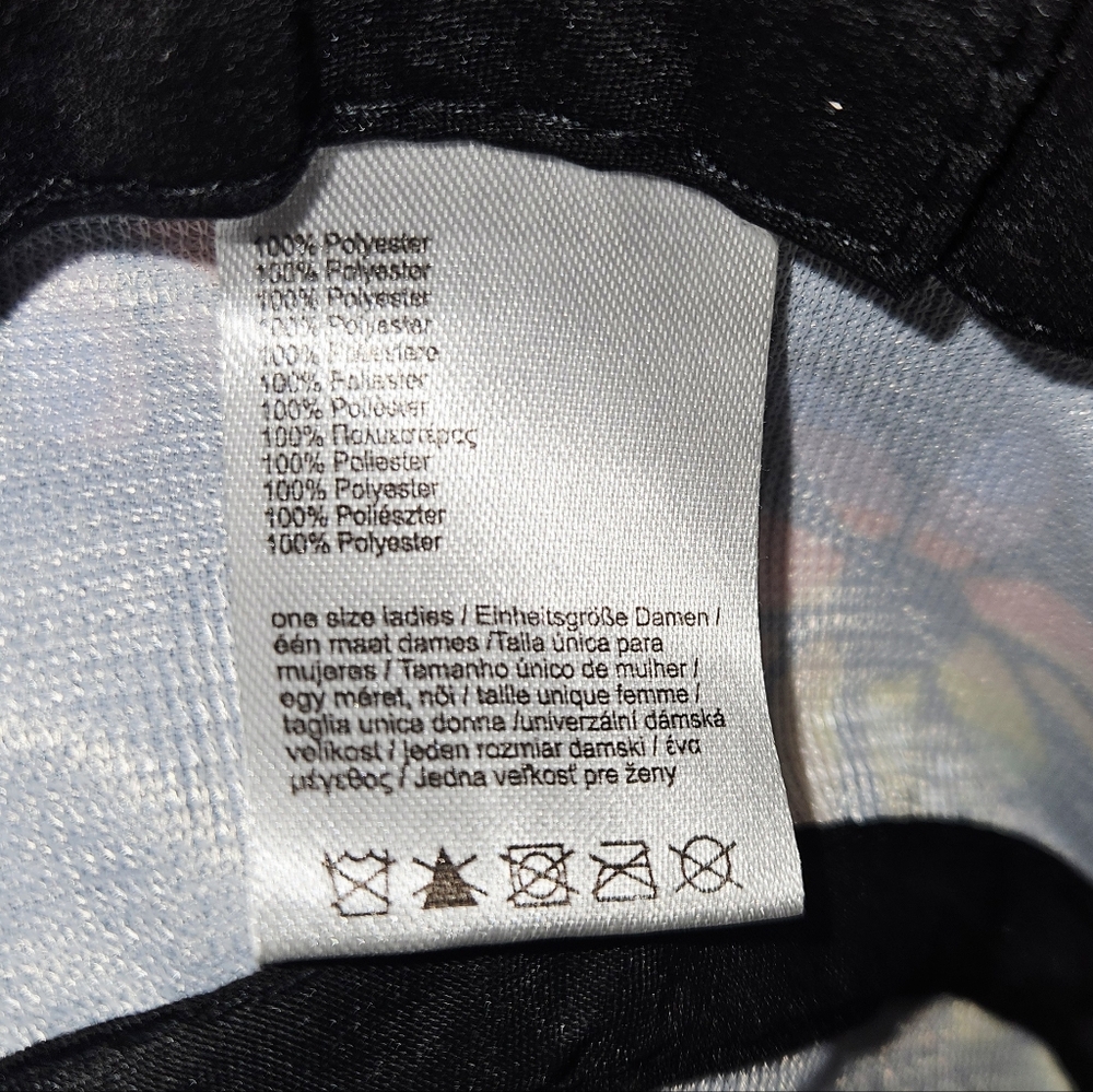 Claire's Flower Smiley Face Bucket Hat - Picture 11 of 11